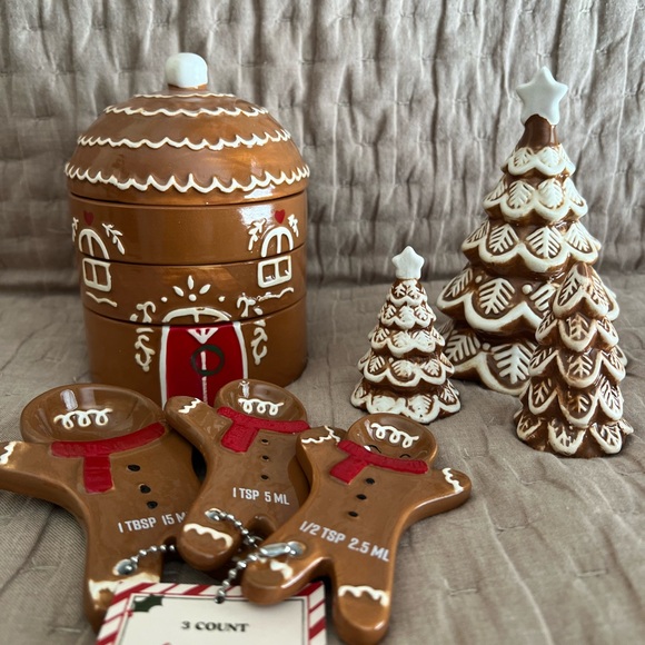 Target | Holiday | Nwt Target Bullseye Holiday Gingerbread Brown And ...